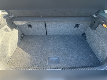 Used Volkswagen Polo 2016 for sale - 78060781: Photo