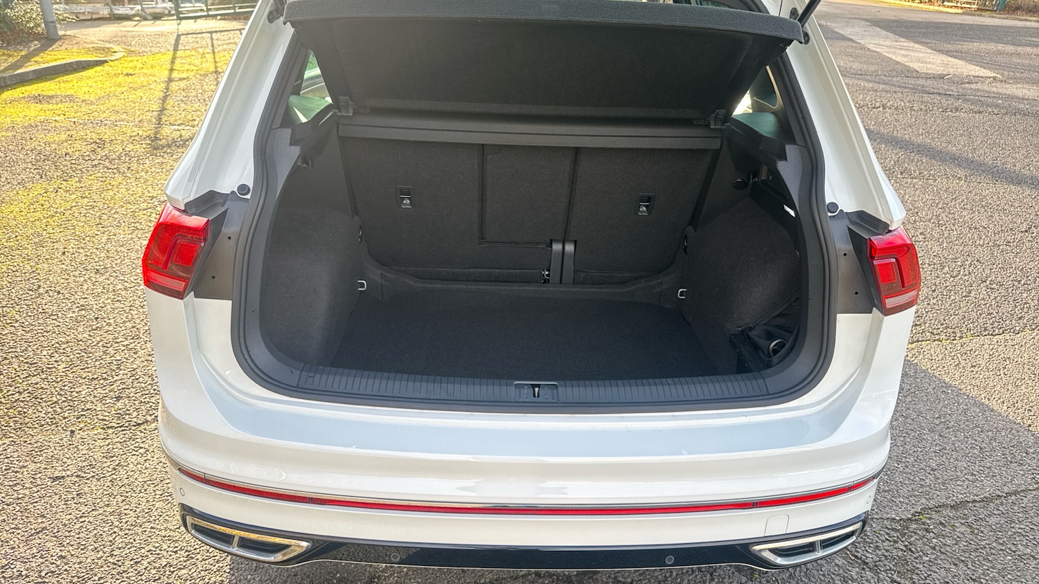 Used Volkswagen Tiguan 2022 for sale - 76921178: Photo 4