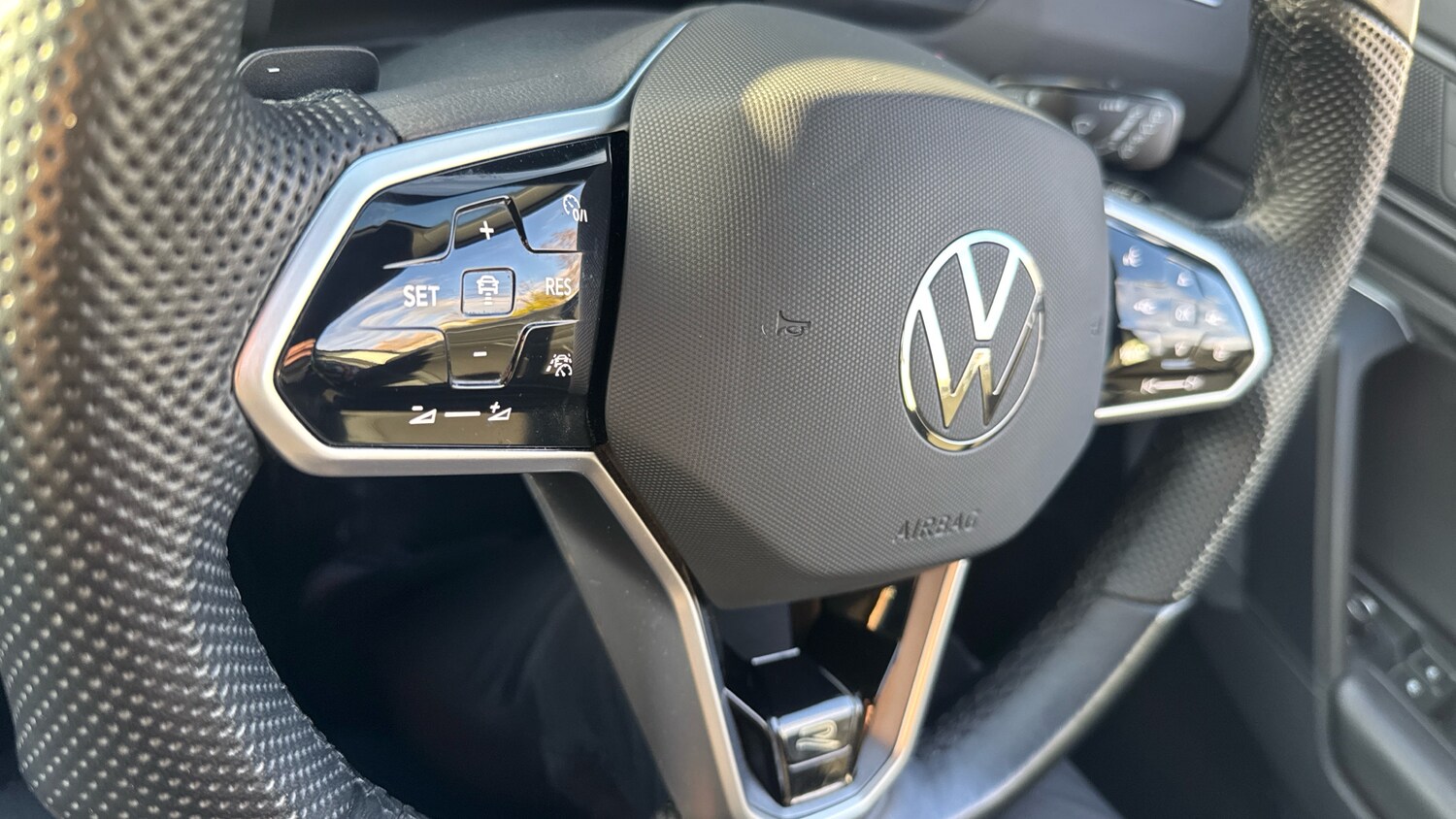 Used Volkswagen Tiguan 2022 for sale - 76921178: Photo 42