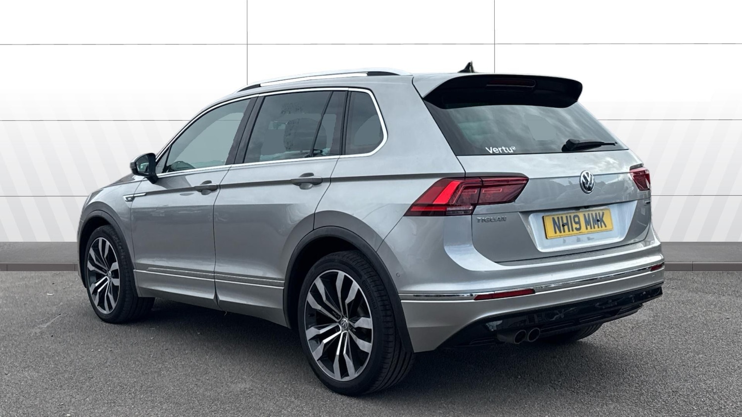 Used Volkswagen Tiguan 2019 for sale - 78027639: Photo 2