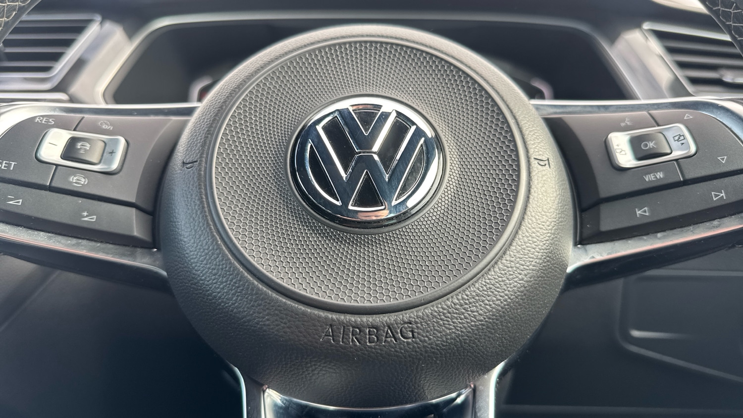 Used Volkswagen Tiguan 2019 for sale - 78027639: Photo 8