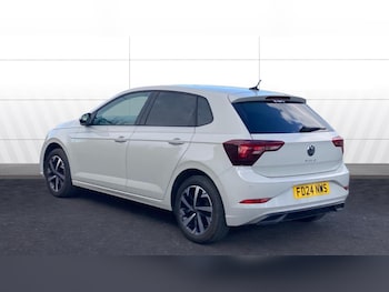 Used Volkswagen Polo 2024 for sale - 77900867: Photo