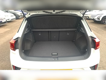 Used Volkswagen T-Roc 2025 for sale - 76063678: Photo 4