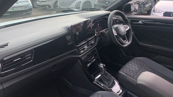 Used Volkswagen T-Roc 2025 for sale - 76063678: Photo 9
