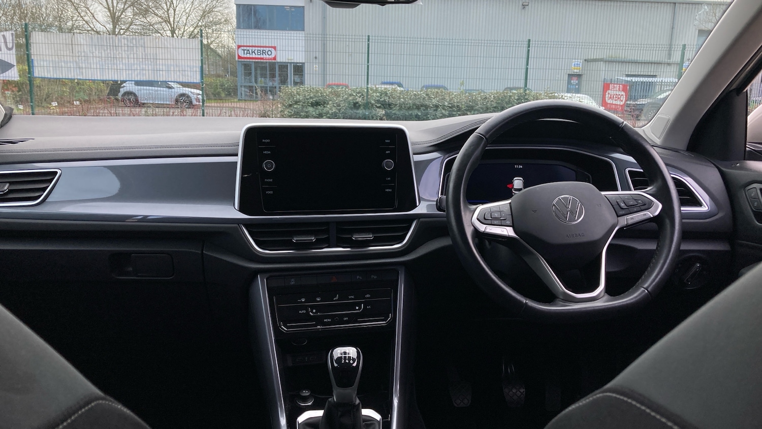 Used Volkswagen T-Roc 2022 for sale - 77760526: Photo 10