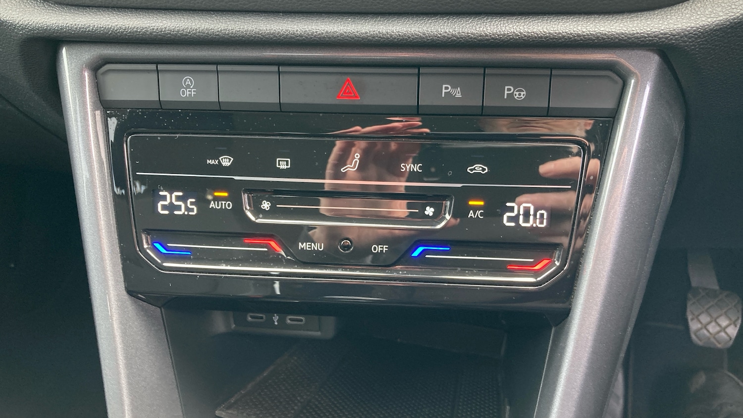 Used Volkswagen T-Roc 2022 for sale - 77760526: Photo 25