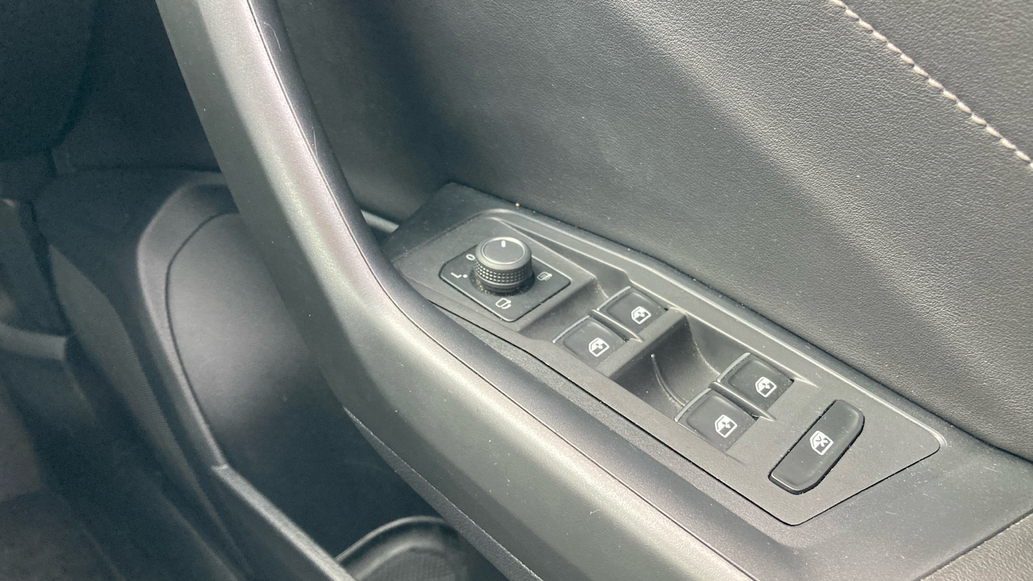 Used Volkswagen T-Roc 2022 for sale - 77760526: Photo 36