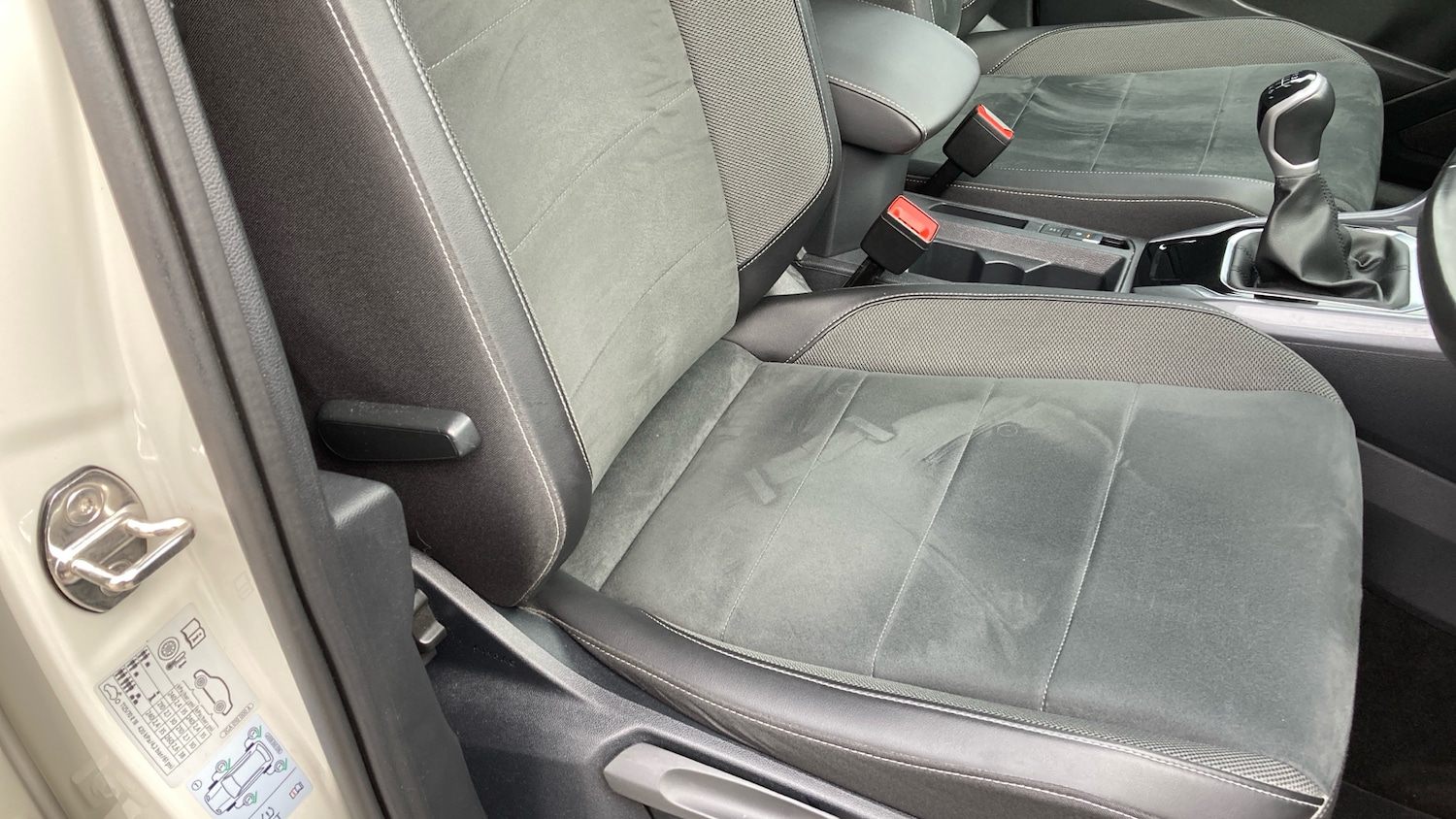 Used Volkswagen T-Roc 2022 for sale - 77760526: Photo 38