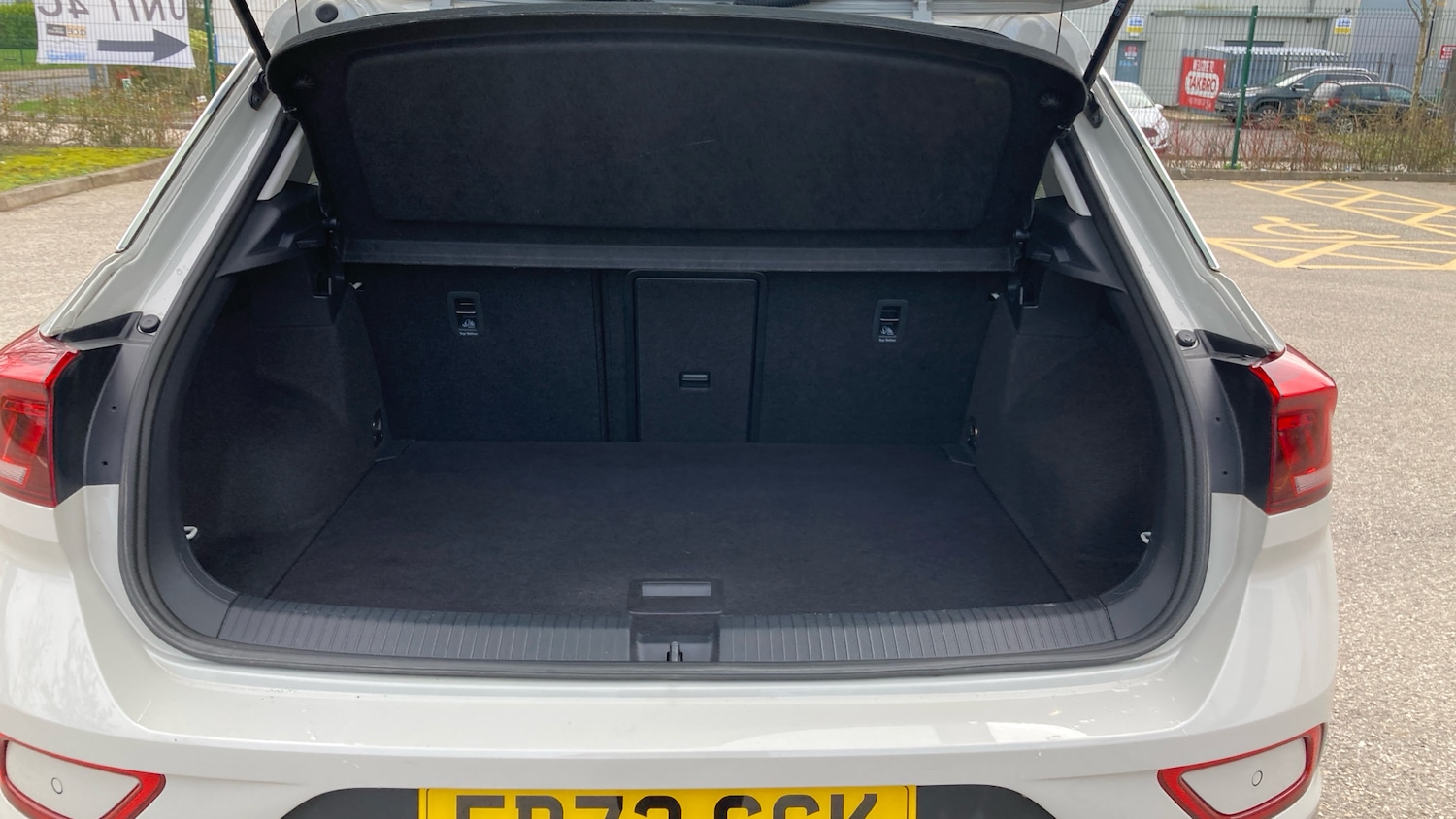 Used Volkswagen T-Roc 2022 for sale - 77760526: Photo 4