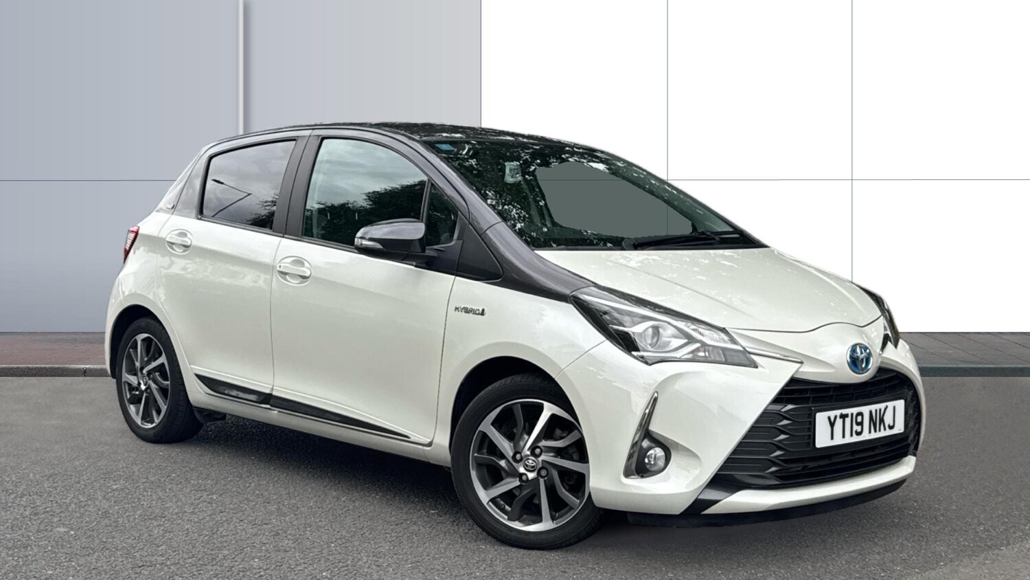 2019 Toyota Yaris 1.5 Hybrid Y20 5dr CVT [Bi-tone] Hybrid Hatchback Hatchback Hy