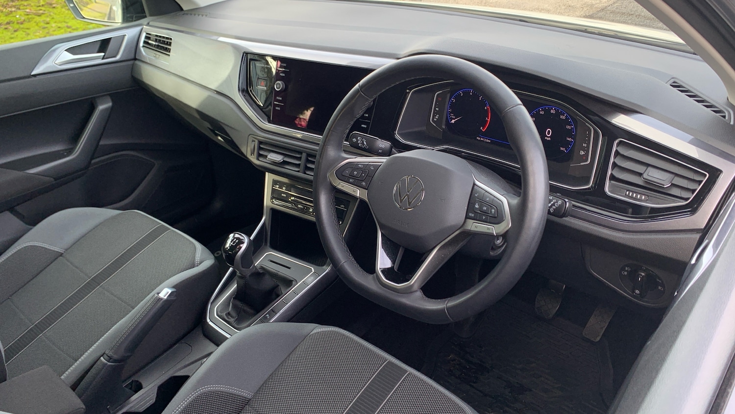 Used Volkswagen Polo 2024 for sale - 77599239: Photo 11