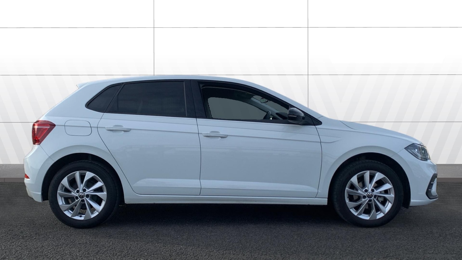 Used Volkswagen Polo 2024 for sale - 77599239: Photo 5