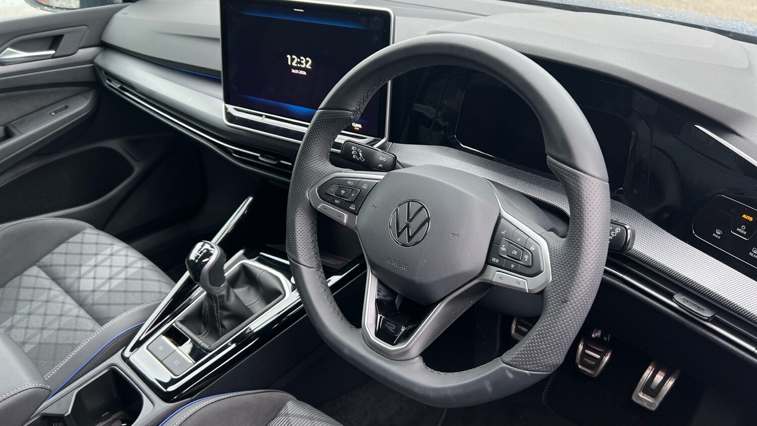 Used Volkswagen Golf 2025 for sale - 77336432: Photo 11