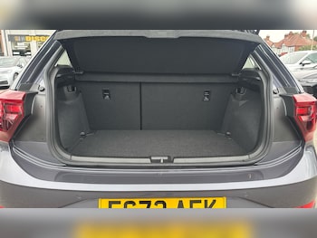 Used Volkswagen Polo 2023 for sale - 76114851: Photo 4