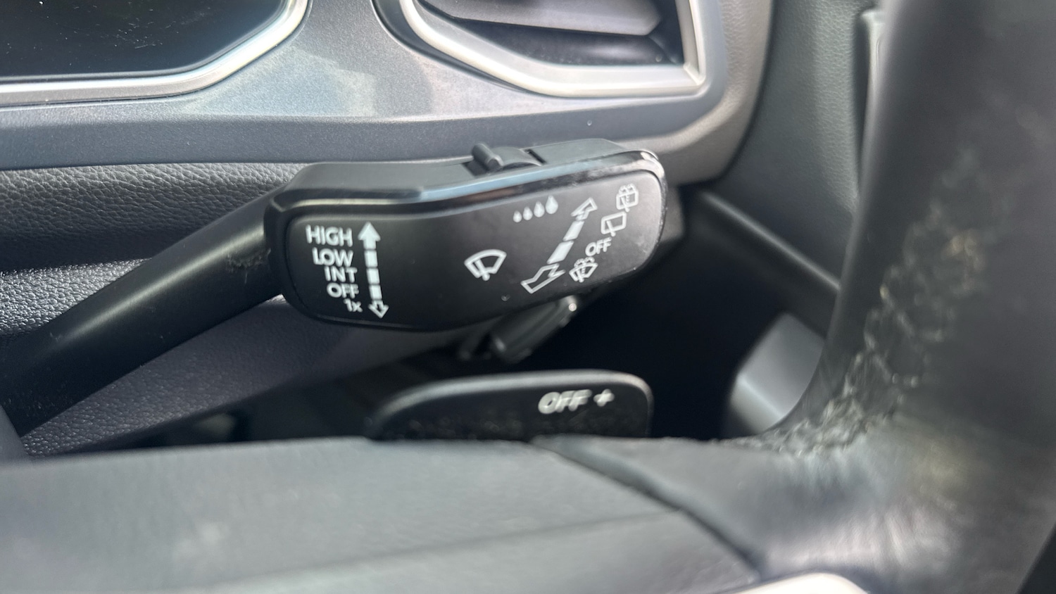 Used Volkswagen T-Roc 2023 for sale - 77665508: Photo 36