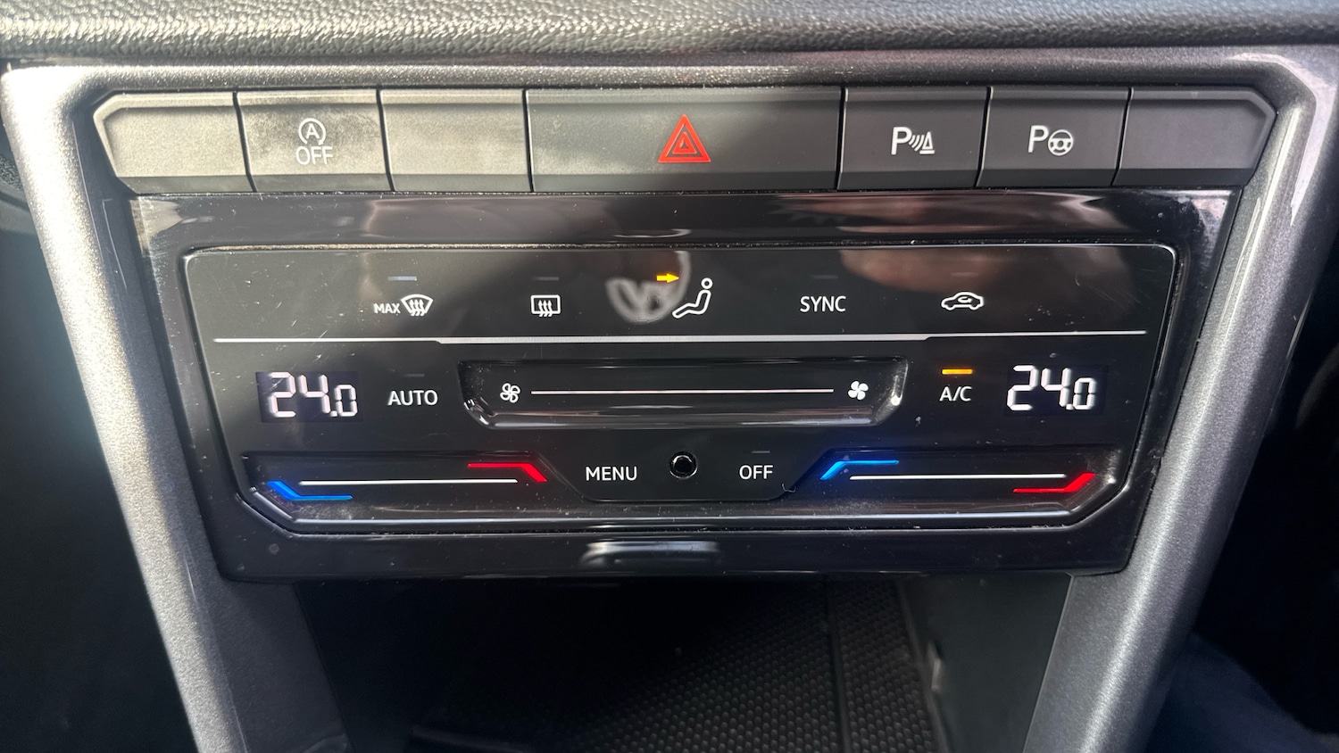 Used Volkswagen T-Roc 2023 for sale - 77665508: Photo 38