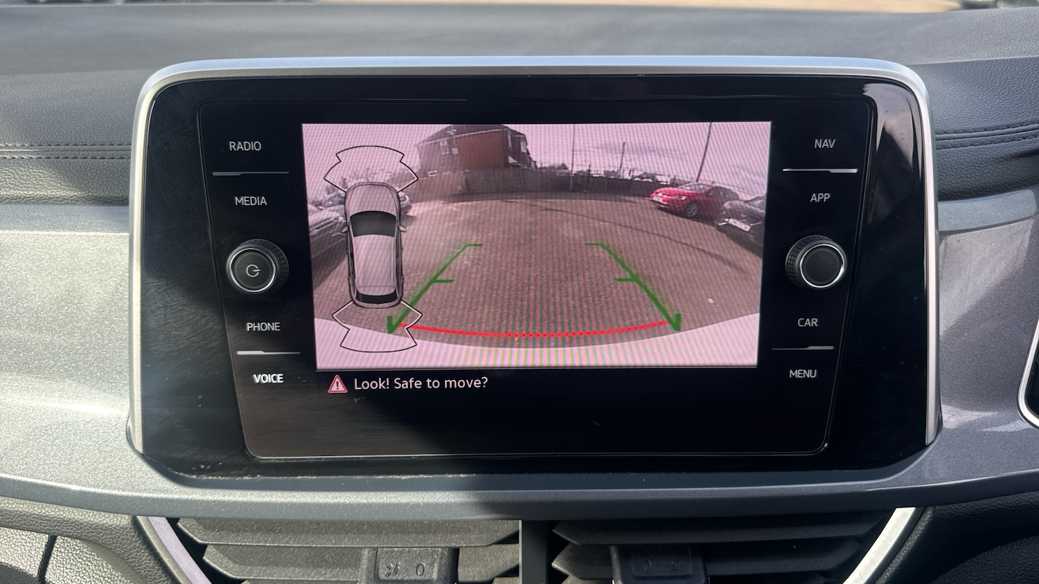 Used Volkswagen T-Roc 2023 for sale - 77665508: Photo 39