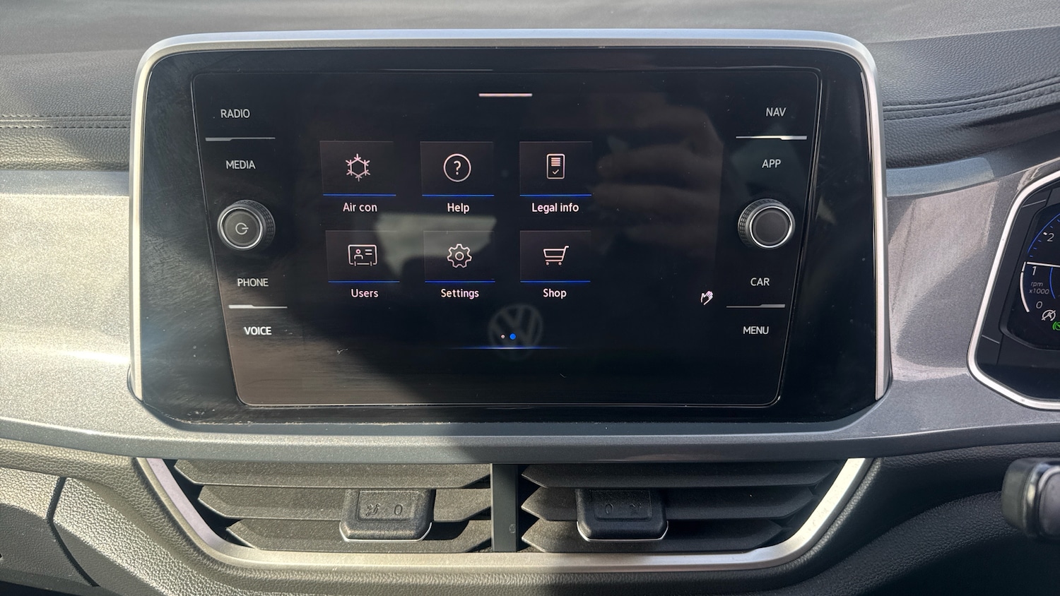 Used Volkswagen T-Roc 2023 for sale - 77665508: Photo 42