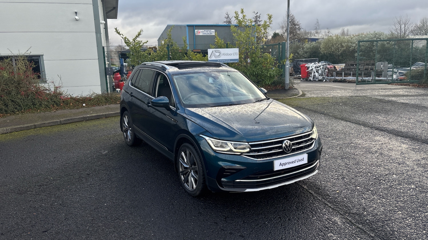Used Volkswagen Tiguan 2021 for sale - 76693257: Photo 64