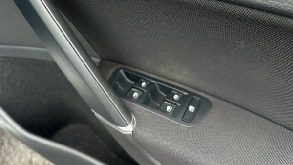 Used Volkswagen Golf 2019 for sale - 76230810: Photo 26
