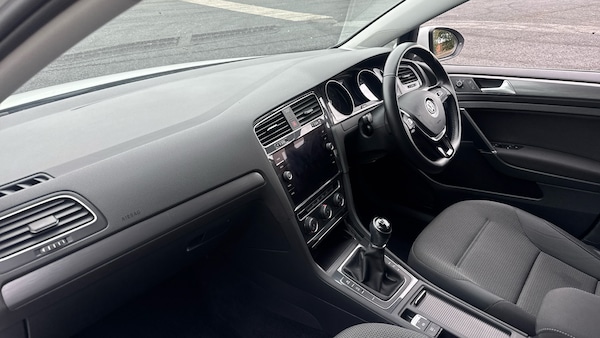 Used Volkswagen Golf 2019 for sale - 76230810: Photo 9