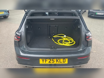 Used Volkswagen Golf 2025 for sale - 78524119: Photo