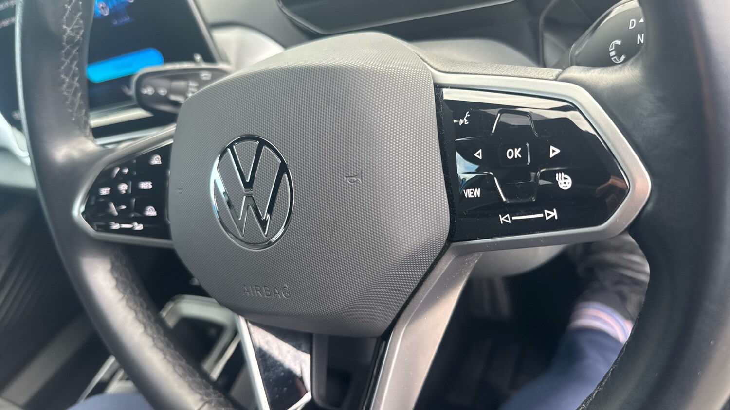 Used Volkswagen ID.4 2024 for sale - 77745381: Photo 40