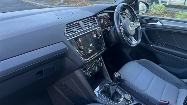 Used Volkswagen Tiguan 2018 for sale - 76030278: Photo 9