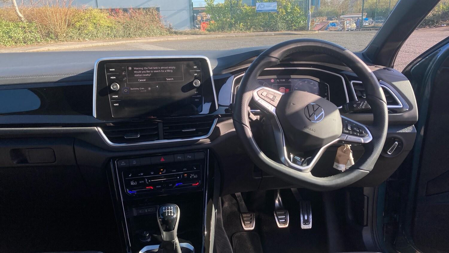 Used Volkswagen T-Roc 2025 for sale - 78011474: Photo 10