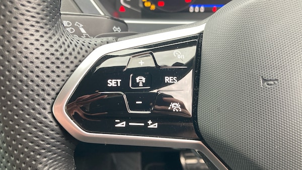 Used Volkswagen Tiguan 2022 for sale - 76193018: Photo 31