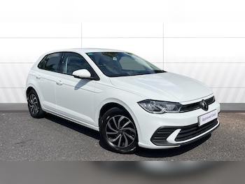 Used Volkswagen Polo 2023 for sale - 79445000: Photo