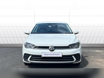 Used Volkswagen Polo 2023 for sale - 79445000: Photo