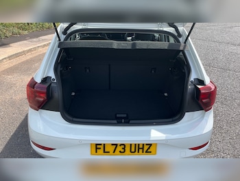 Used Volkswagen Polo 2023 for sale - 79445000: Photo