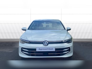 Used Volkswagen Golf 2024 for sale - 78792102: Photo
