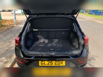 Used Volkswagen T-Roc 2025 for sale - 78323420: Photo