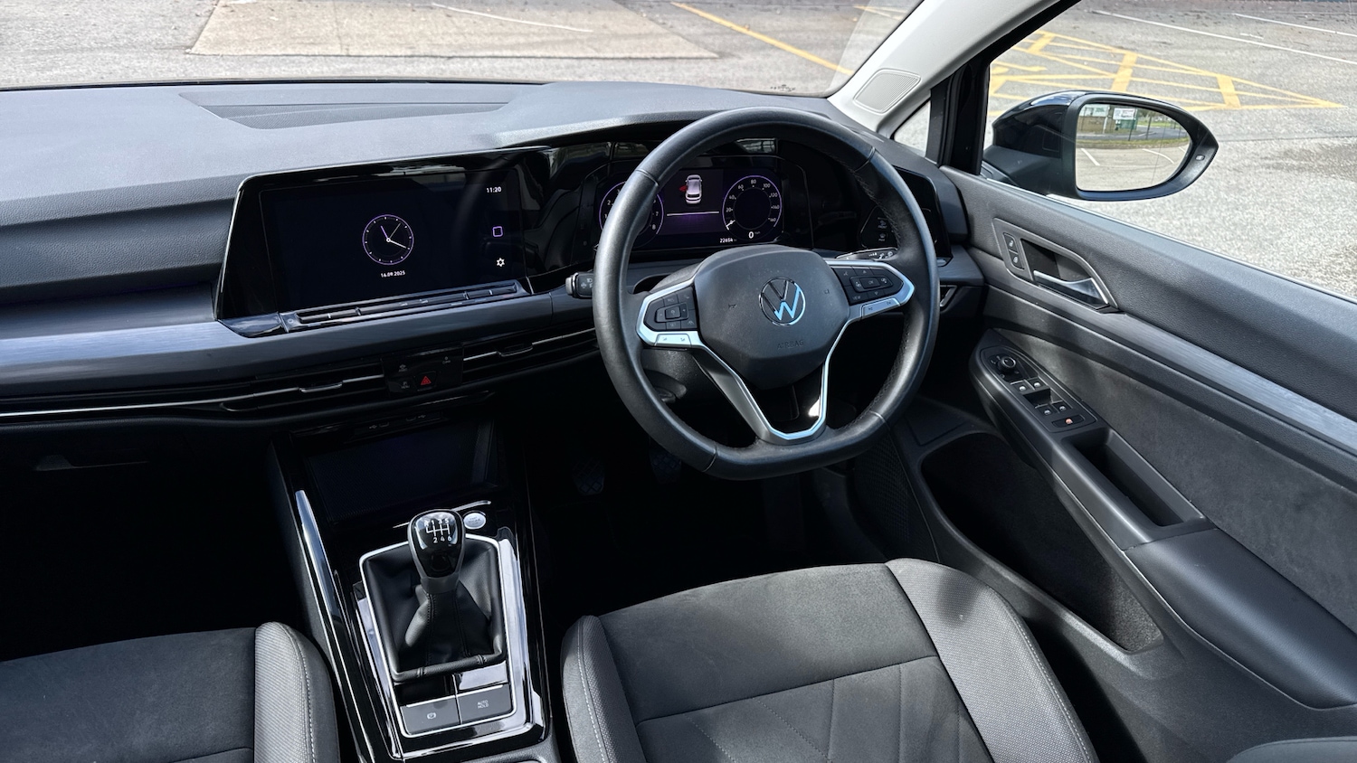 Used Volkswagen Golf 2024 for sale - 75955922: Photo 11