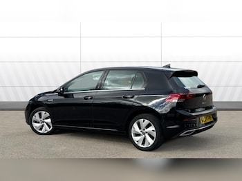 Used Volkswagen Golf 2024 for sale - 75955922: Photo 2