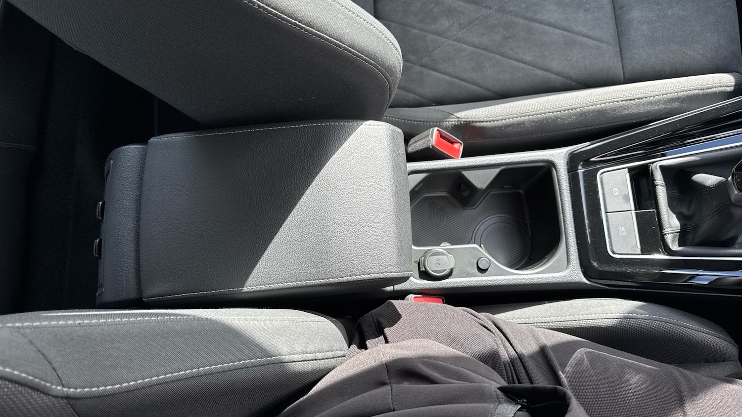 Used Volkswagen Golf 2024 for sale - 75955922: Photo 39