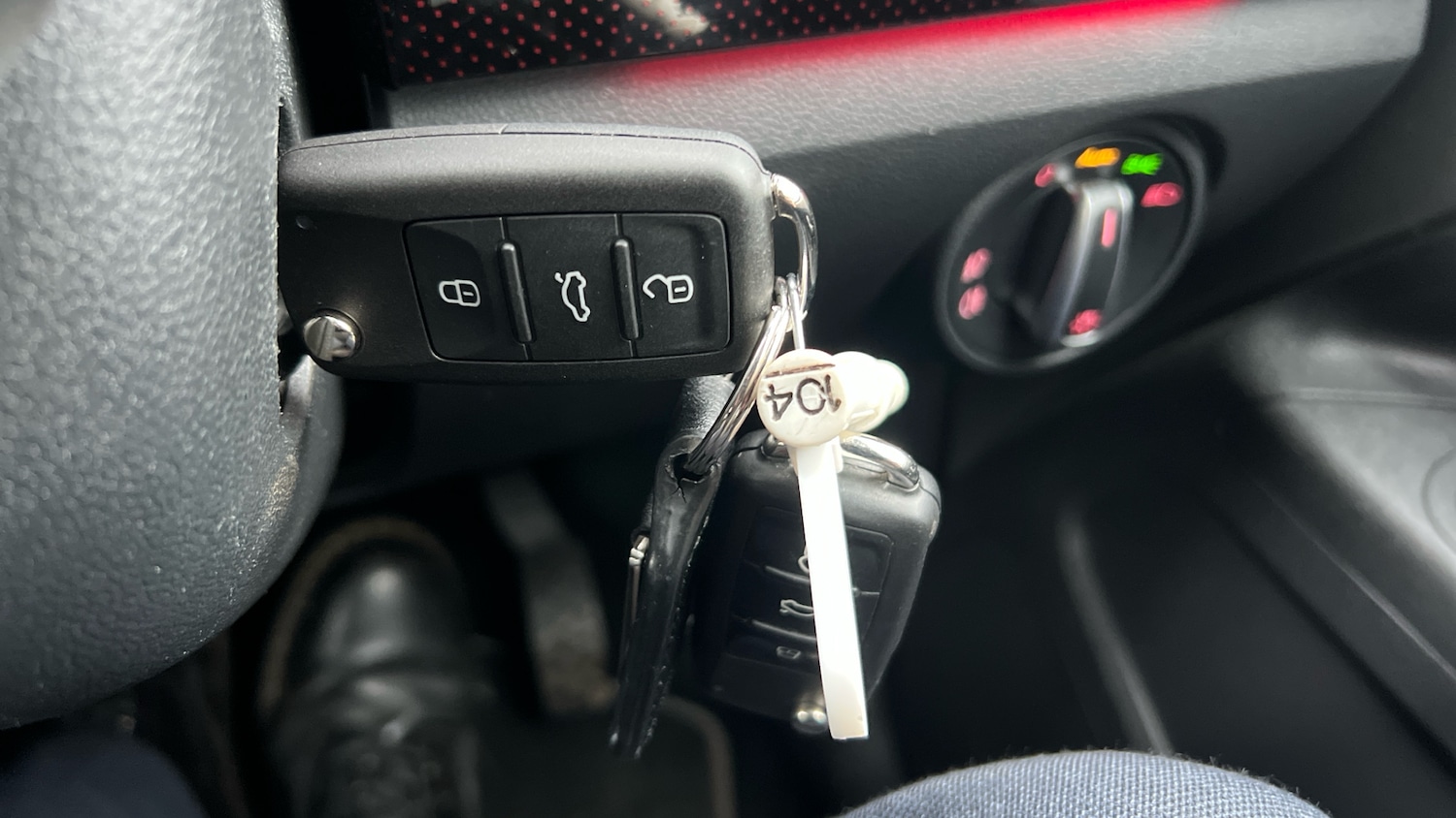 Used Volkswagen up! 2021 for sale - 77435601: Photo 20