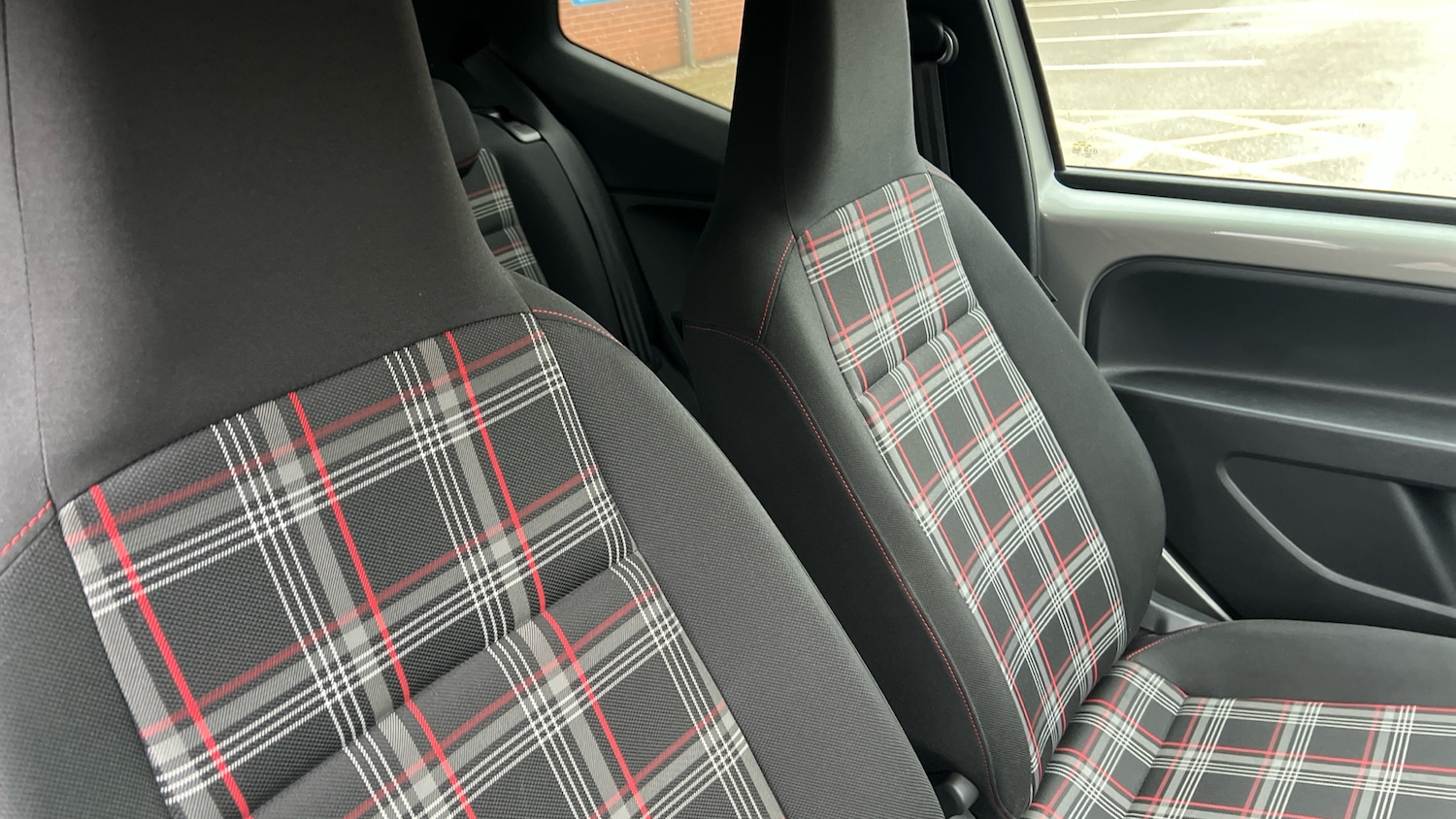 Used Volkswagen up! 2021 for sale - 77435601: Photo 30