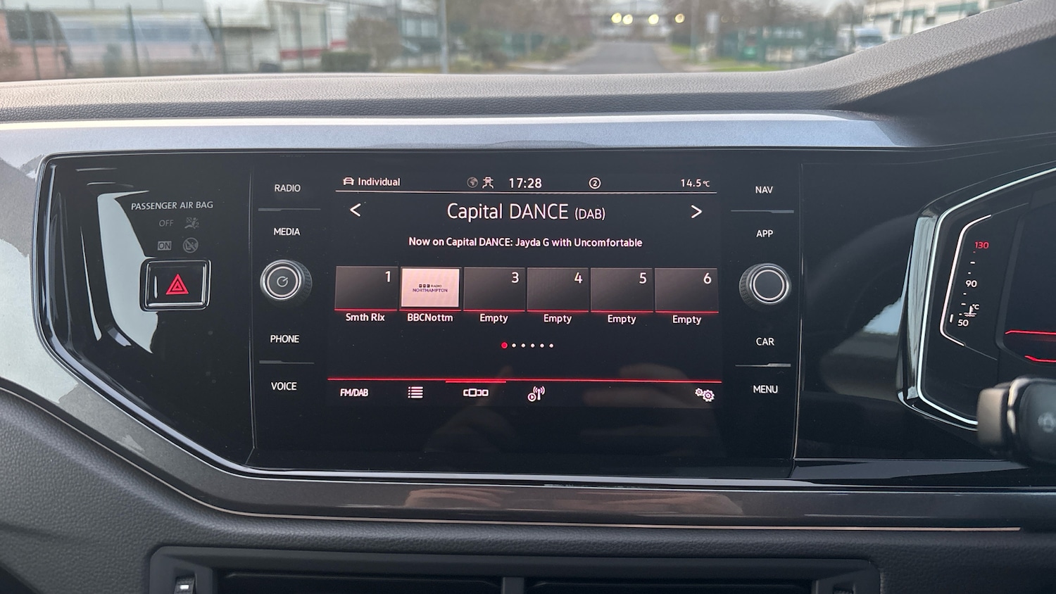 Used Volkswagen Polo 2024 for sale - 77774985: Photo 46