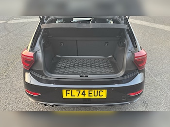 Used Volkswagen Polo 2024 for sale - 77774985: Photo