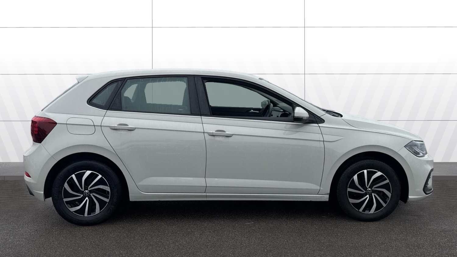 Used Volkswagen Polo 2023 for sale - 77438123: Photo 5