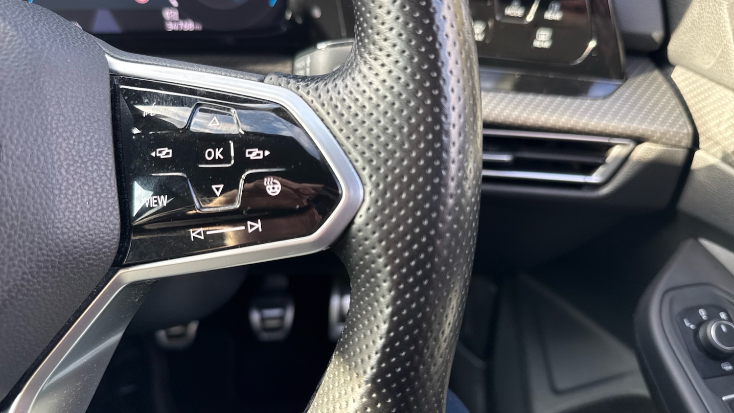 Used Volkswagen Golf 2020 for sale - 76639572: Photo 38