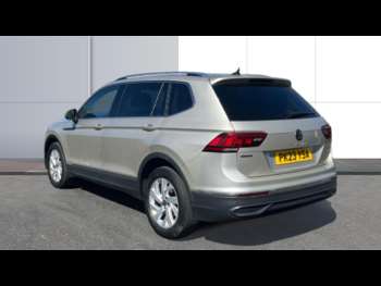 Used Volkswagen Tiguan Allspace 2023 for sale - 74327437: Photo