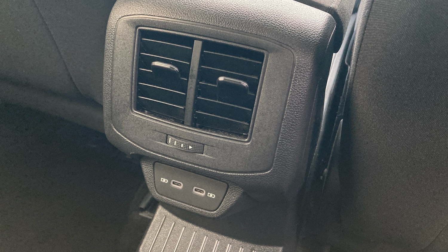 Used Volkswagen T-Roc 2025 for sale - 77264294: Photo 12