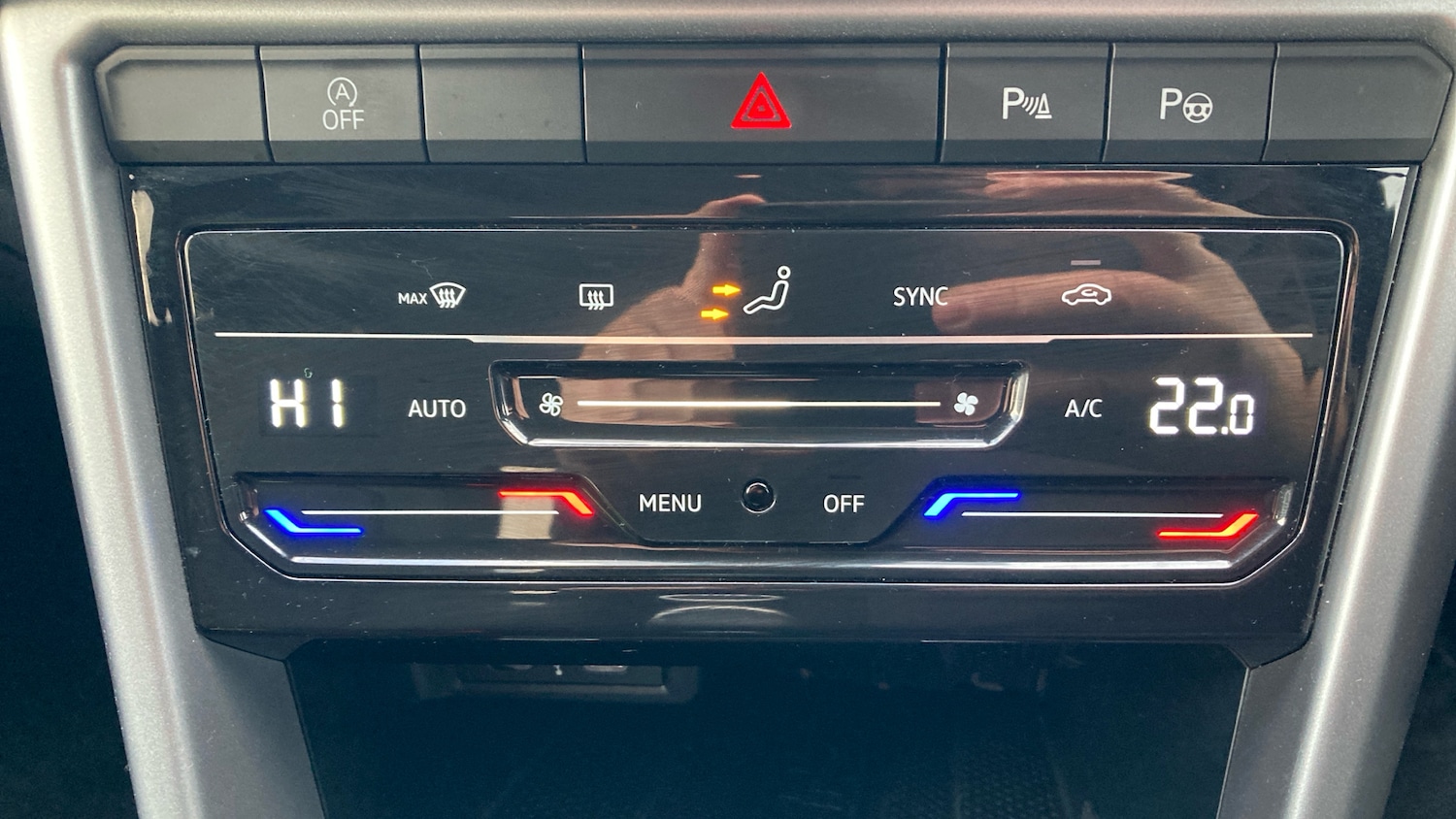 Used Volkswagen T-Roc 2025 for sale - 77264294: Photo 24