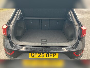 Used Volkswagen T-Roc 2025 for sale - 77264294: Photo