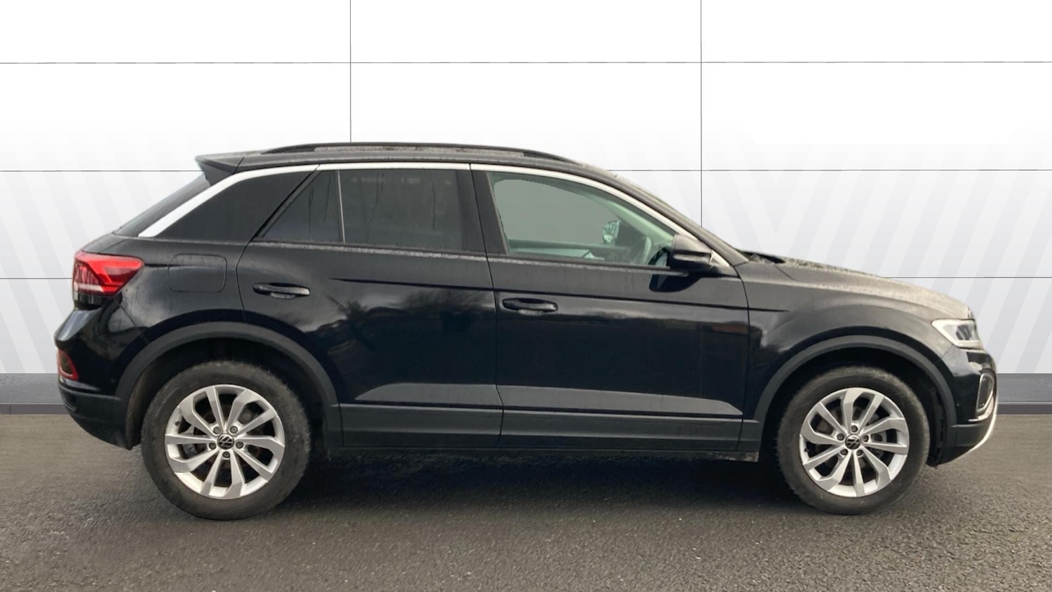 Used Volkswagen T-Roc 2025 for sale - 77264294: Photo 5