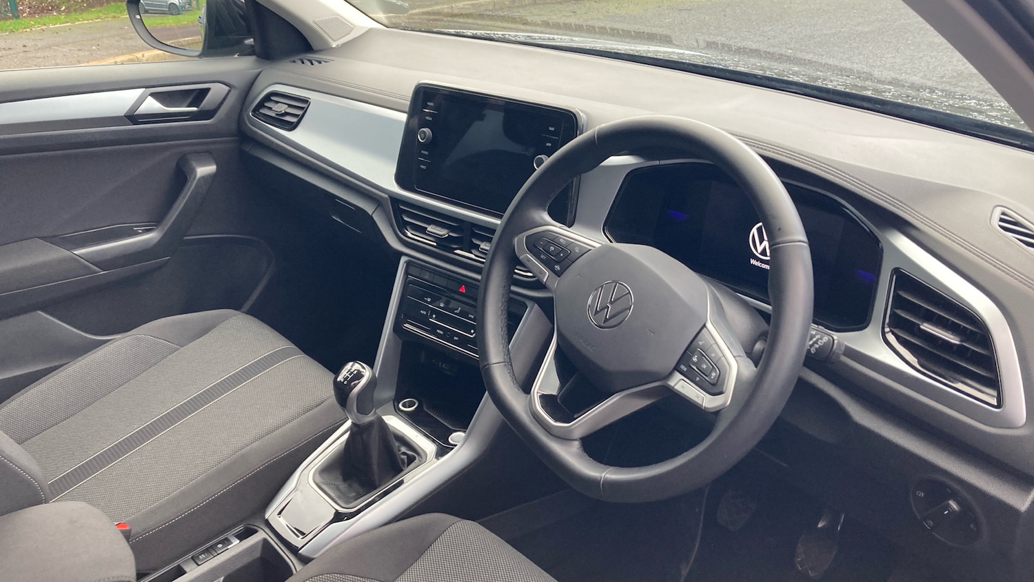 Used Volkswagen T-Roc 2025 for sale - 77264294: Photo 9